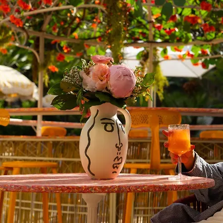 Juana 5* ז'ואן-לה-פינס