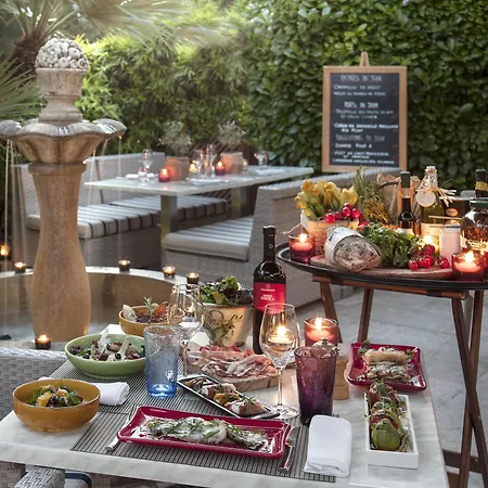 Juana מלון ז'ואן-לה-פינס