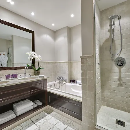 Juana מלון ז'ואן-לה-פינס