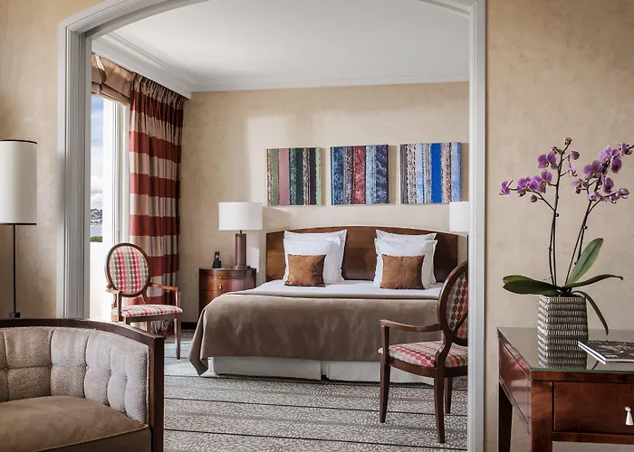 Juana Otel Juan-les-Pins