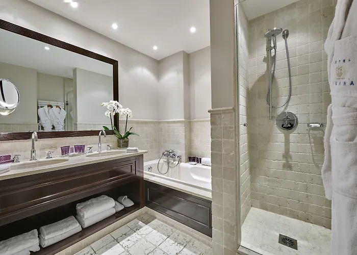 Juana Otel Juan-les-Pins